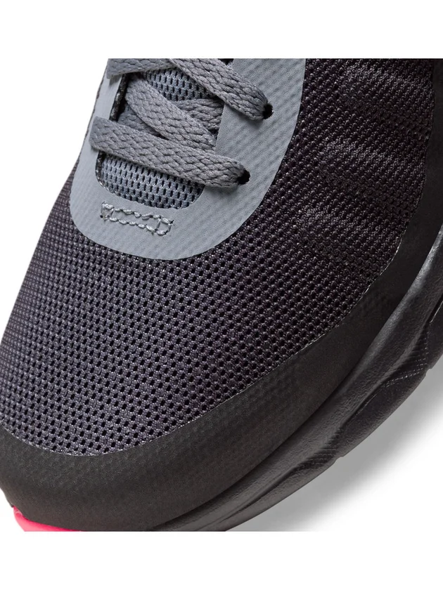 Air Max Invigor