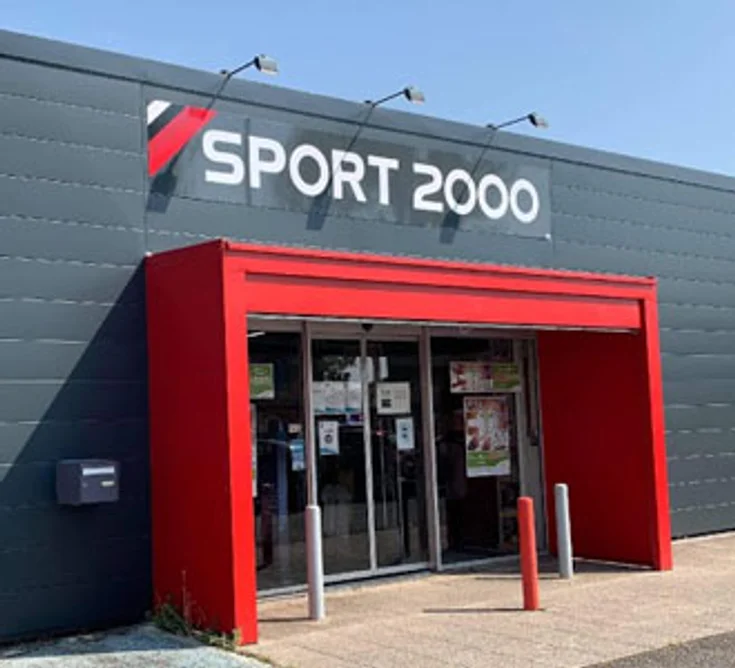 Extérieur du magasin SPORT 2000 LAVAUR