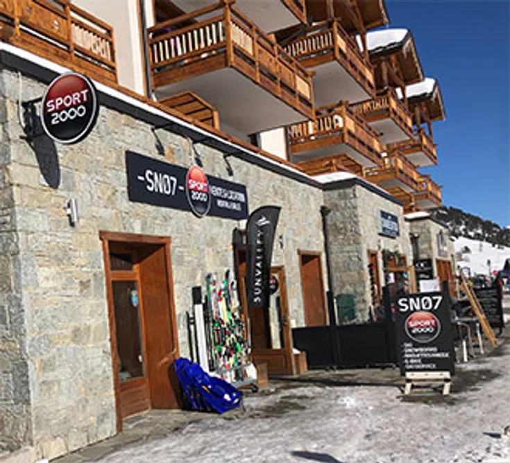 Extérieur du magasin SPORT 2000 MONTGENEVRE SNO7