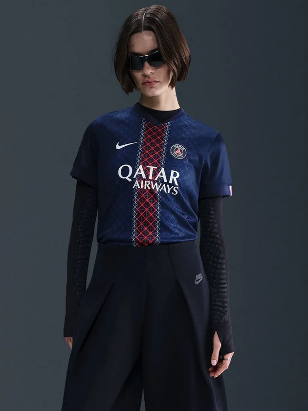 PSG Replica Stadium Sleeve Domicile