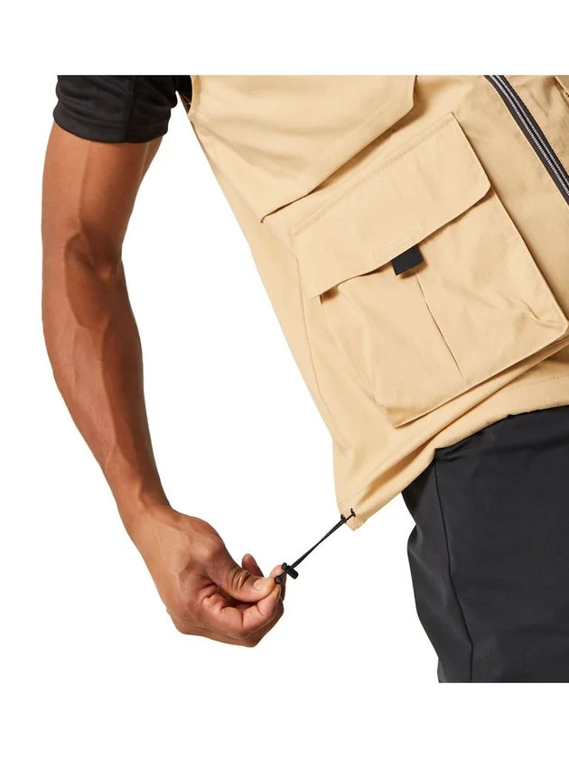 Travelpackawayb/w