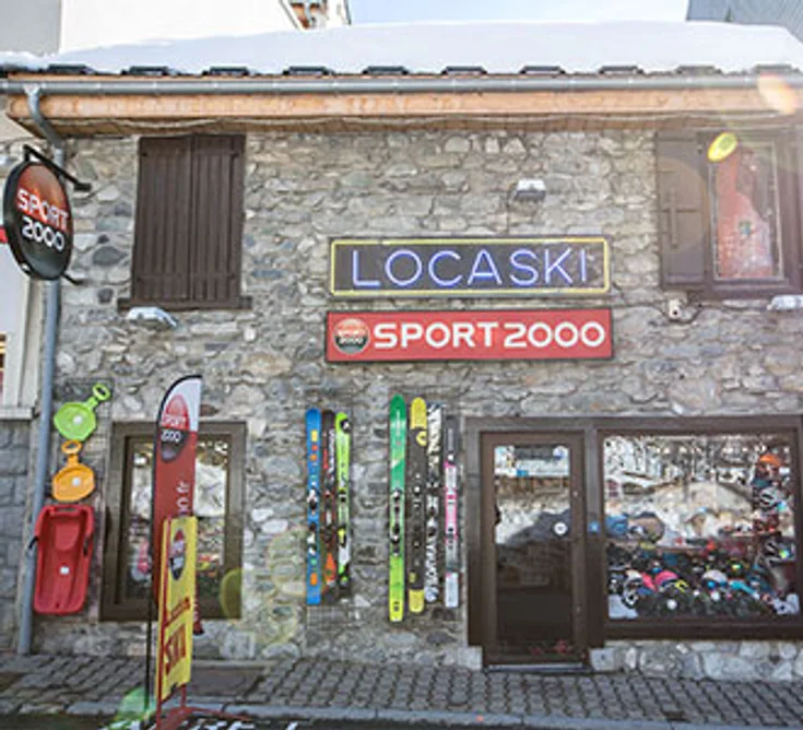 Extérieur du magasin SPORT 2000 BAREGES LOCASKI