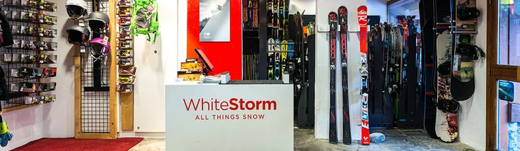 Intérieur du magasin SPORT 2000 COURCHEVEL 1300 WHITE STORM