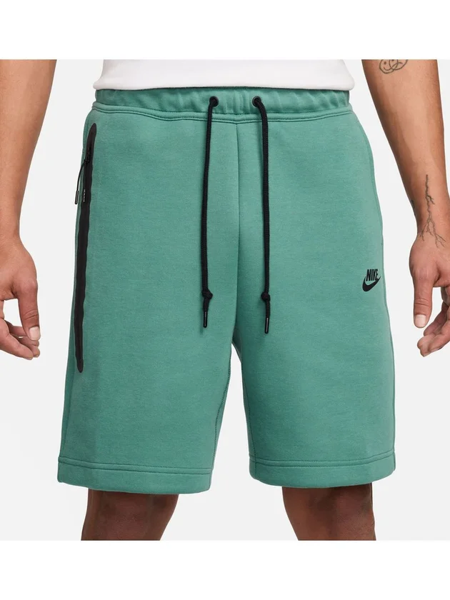 Tech Fleece Short