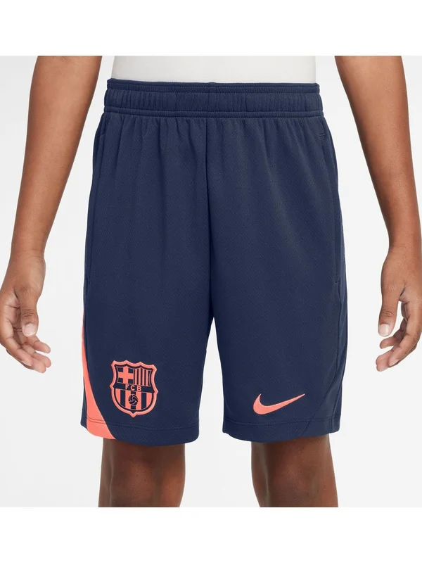 Barcelone Strike Third