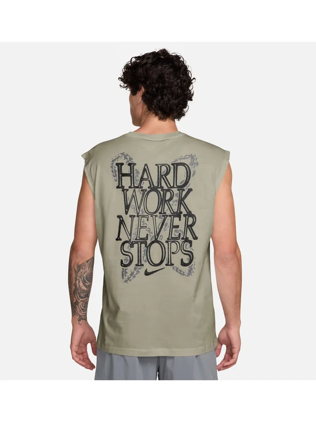 Tee Lse Sl Train Hrd Wrk