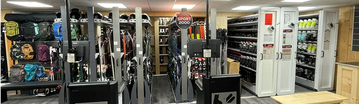 Intérieur du magasin SPORT 2000 ALPE D'HUEZ OURS BLANC