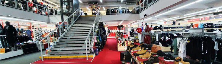 Intérieur du magasin SPORT 2000 ST ALBAN