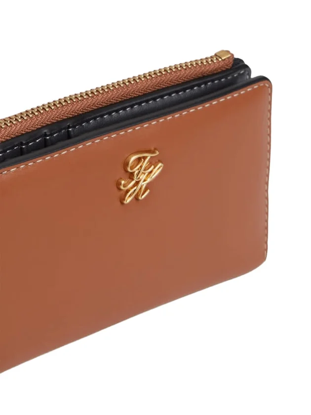 Script Leather Bi
