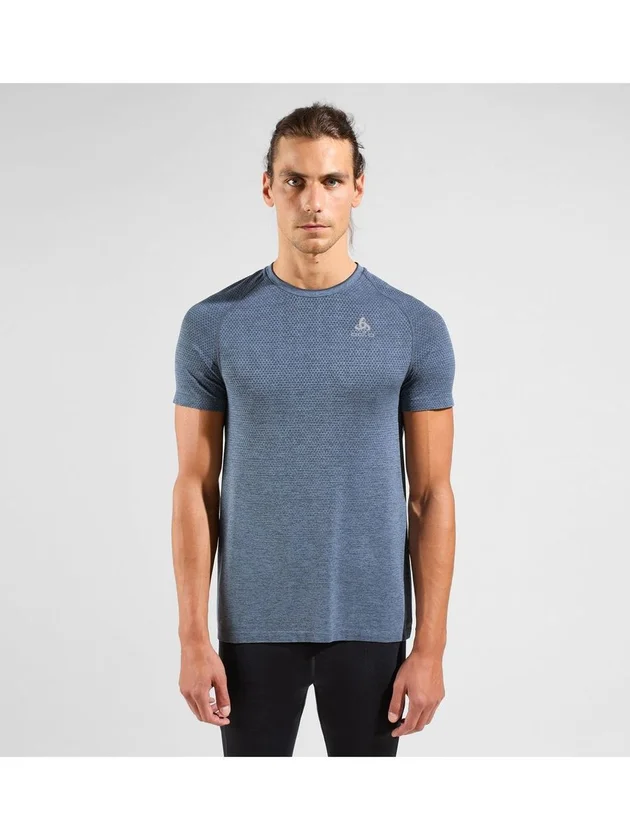 Essential Seamless Crew Neck S S