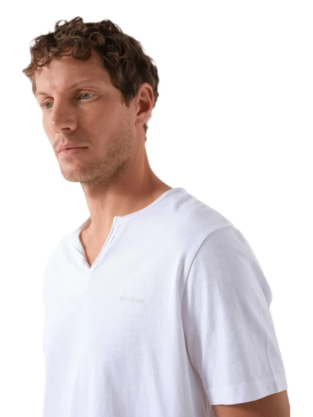 New Vneck Basic Slim Fit
