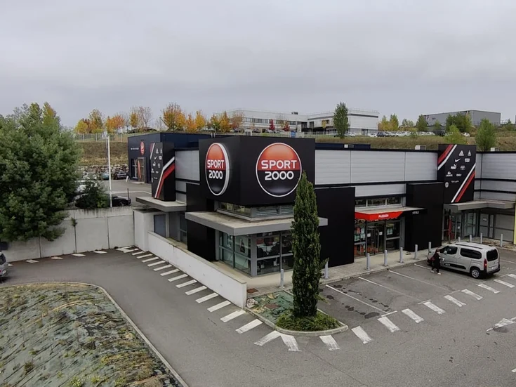 Extérieur du magasin SPORT 2000 L'ISLE JOURDAIN