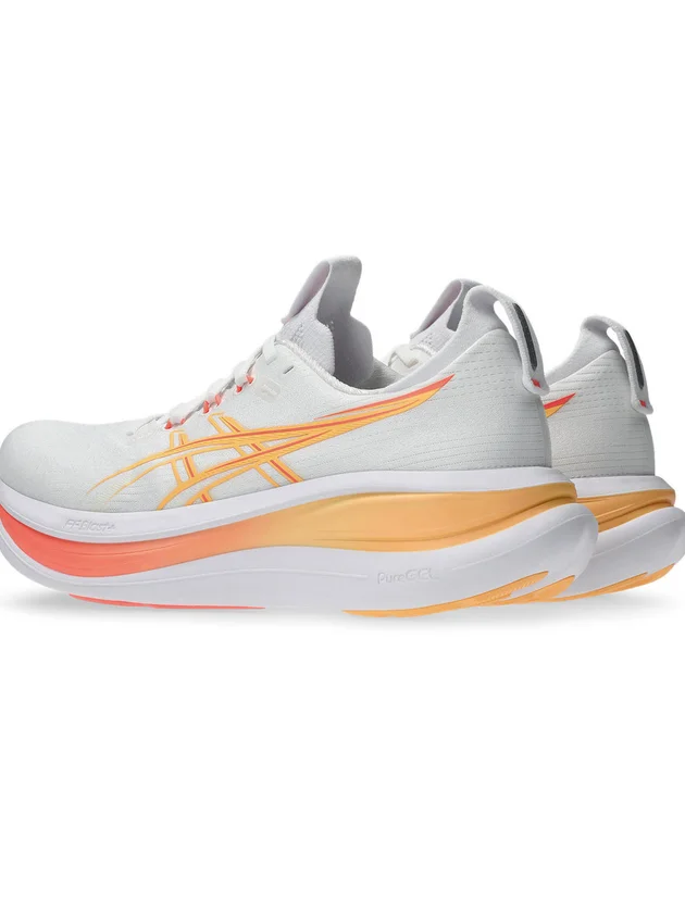 Gel Nimbus 28