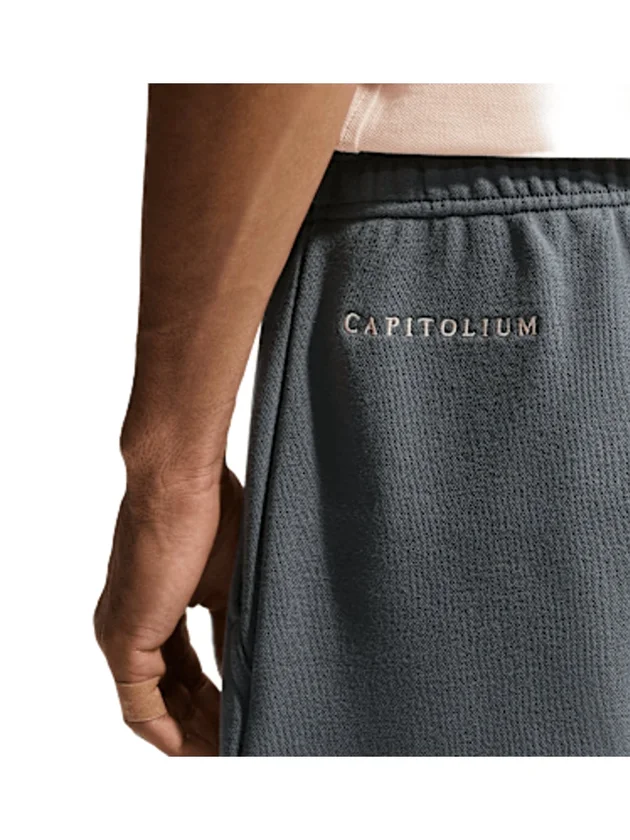 Tou M Nk Short Ft