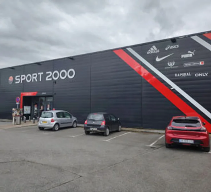 Extérieur du magasin SPORT 2000 LOURDES