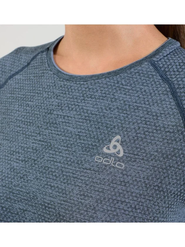 Essential Seamless Crew Neck S S