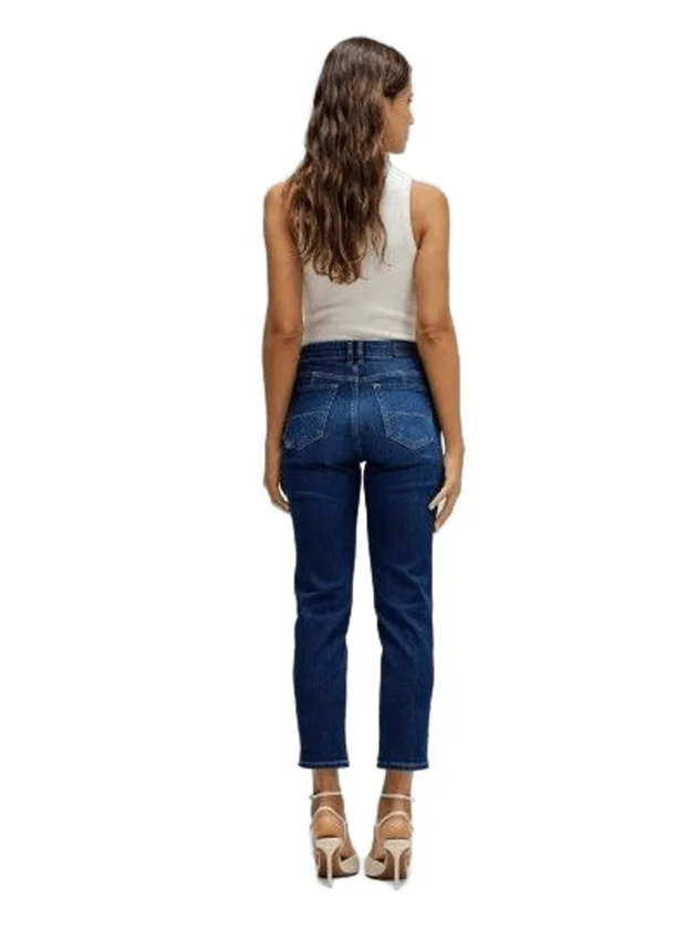 True Cropped Slim