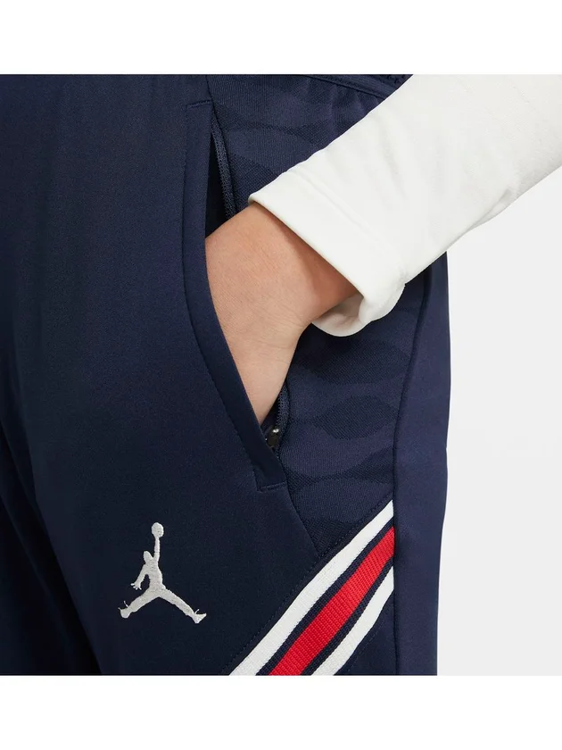 PSG Strike Domicile