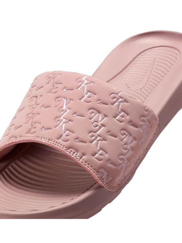 Victori One Slide Print