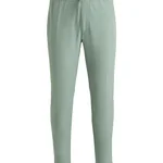 LIGHT/PASTEL GREEN