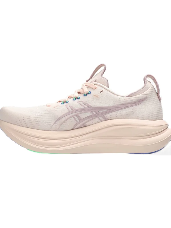 Gel Nimbus 28