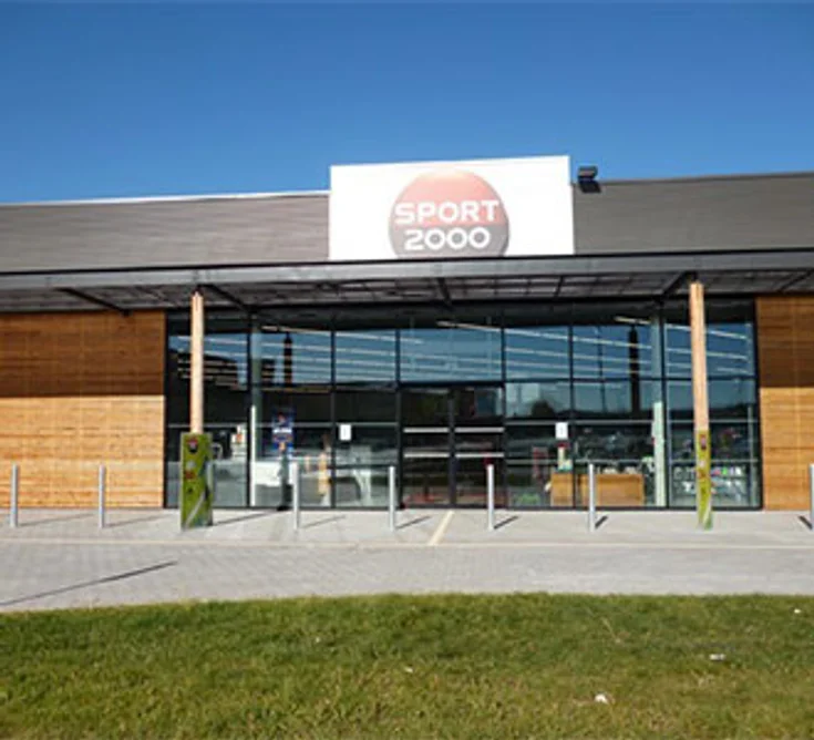 Extérieur du magasin SPORT 2000 PASSINS MORESTEL