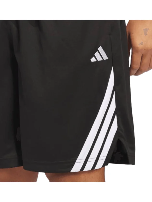 3 Stripes Short
