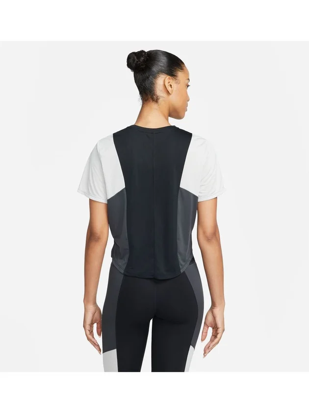 One Dri-FIT Ss Std Crp Top