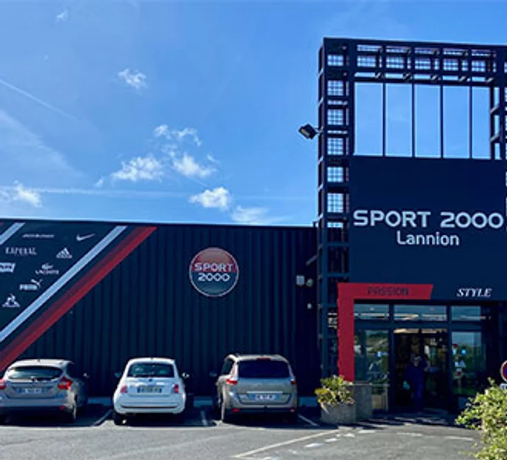 Extérieur du magasin SPORT 2000 LANNION