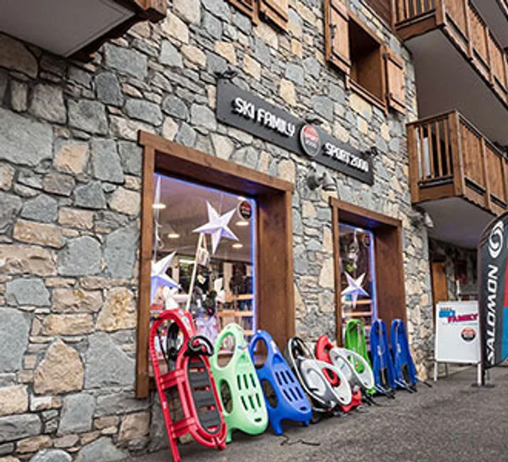 Extérieur du magasin SPORT 2000 SAMOENS SKI FAMILY
