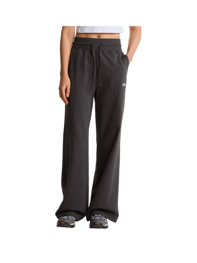 Essential Light Wide Leg Pant