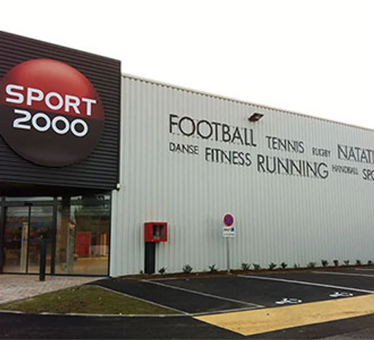 Extérieur du magasin SPORT 2000 PROVILLE