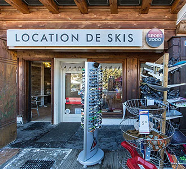 Extérieur du magasin SPORT 2000 BOLQUERE PYRENNEES 2000 EVASION