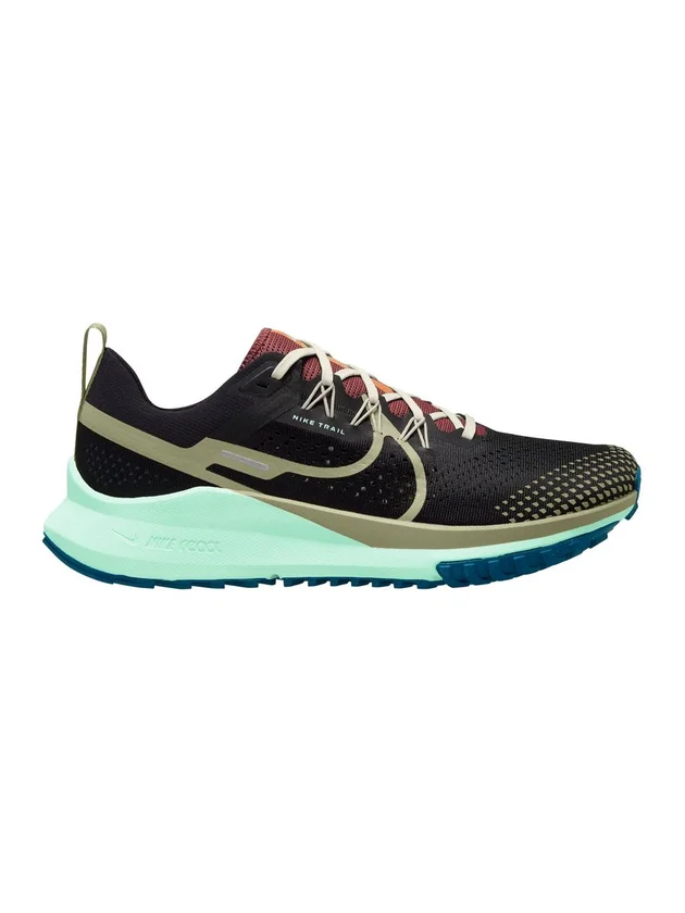 React Pegasus Trail 4