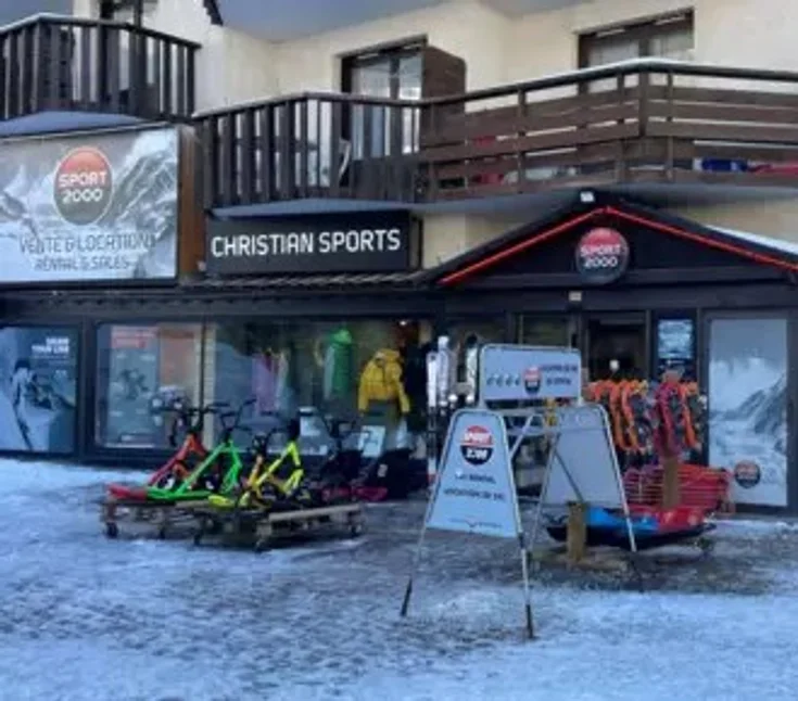 Extérieur du magasin SPORT 2000 LES ORRES CHRISTIAN SPORTS