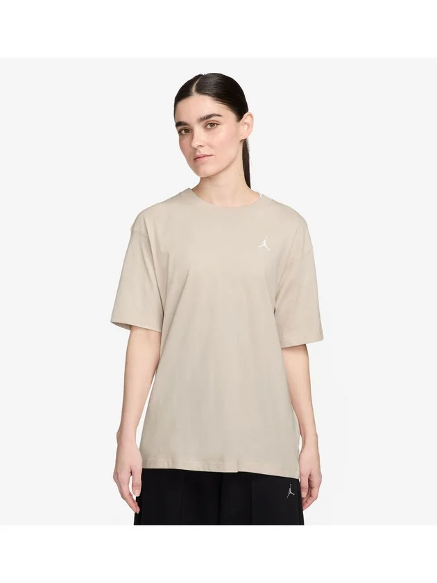 J Brk Ess Ss Gf Tee 23