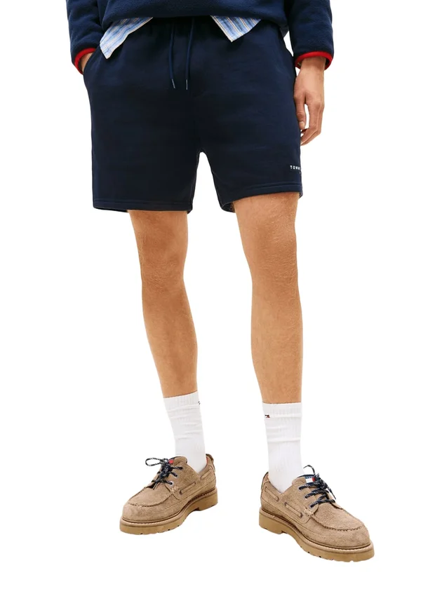 Contrast Linear Beach Short