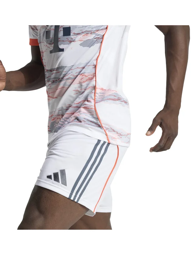 FC Bayern Extérieur