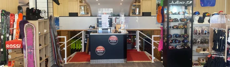 Intérieur du magasin SPORT 2000 LA MONGIE LE ROND POINT
