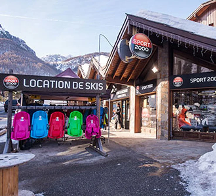 Extérieur du magasin SPORT 2000 SERRE CHEVALIER VILLENEUVE ALTITUDE