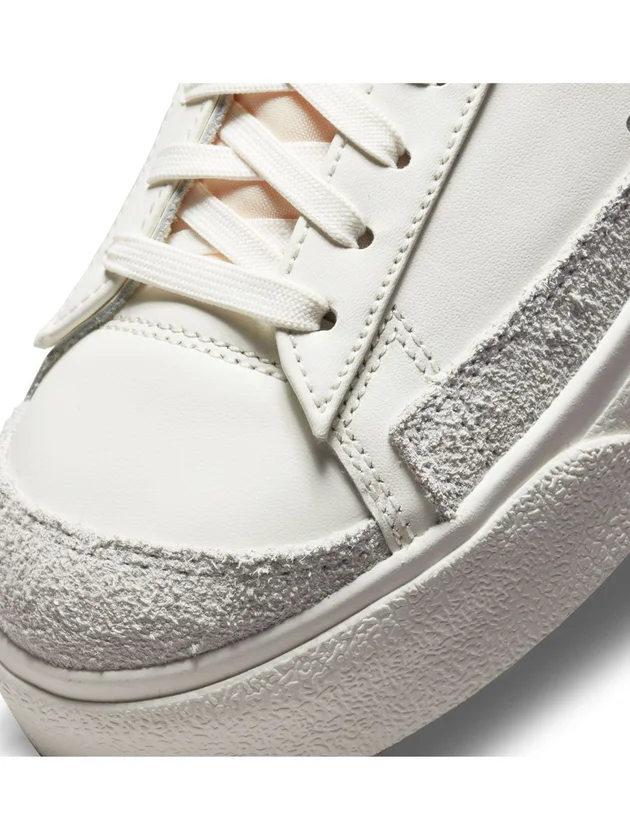 Blazer Low Platform
