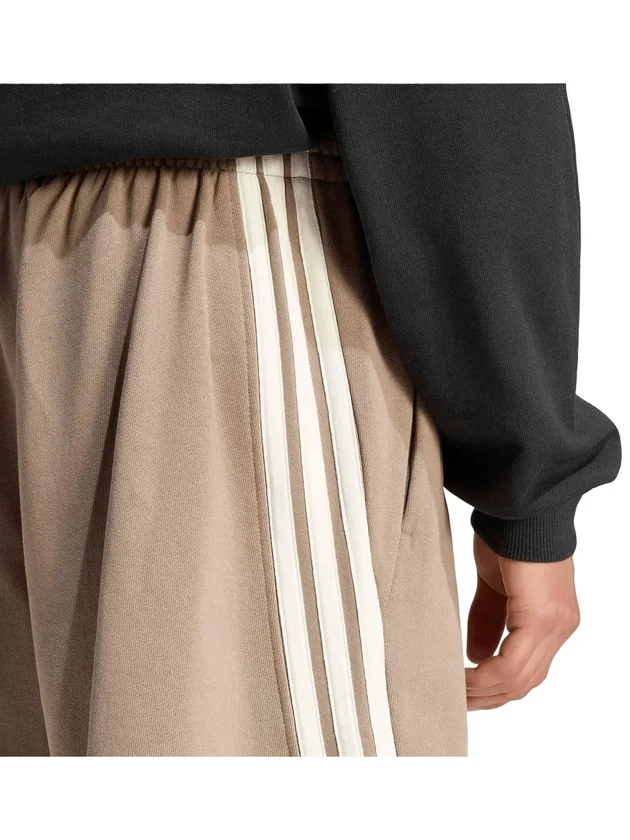 AK 3-Stripes