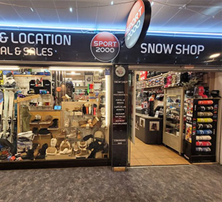 Extérieur du magasin SPORT 2000 ISOLA 2000 SNOW SHOP