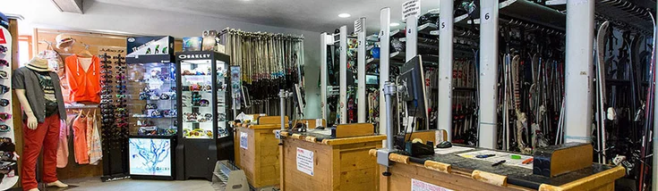 Intérieur du magasin SPORT 2000 ST FRANCOIS LONGCHAMP RAVOIR'SPORTS LES 4 VALLEES