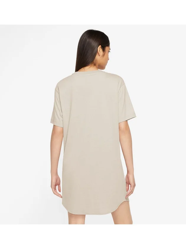 Essntl Ss Dress Tshrt