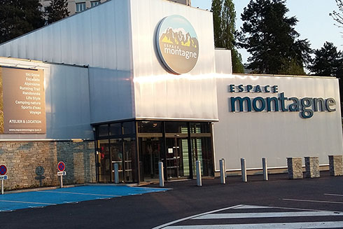 Extérieur d'un magasin Espace Montagne