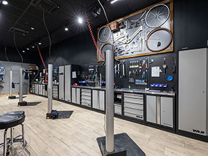 Intérieur d'un magasin Mondovélo